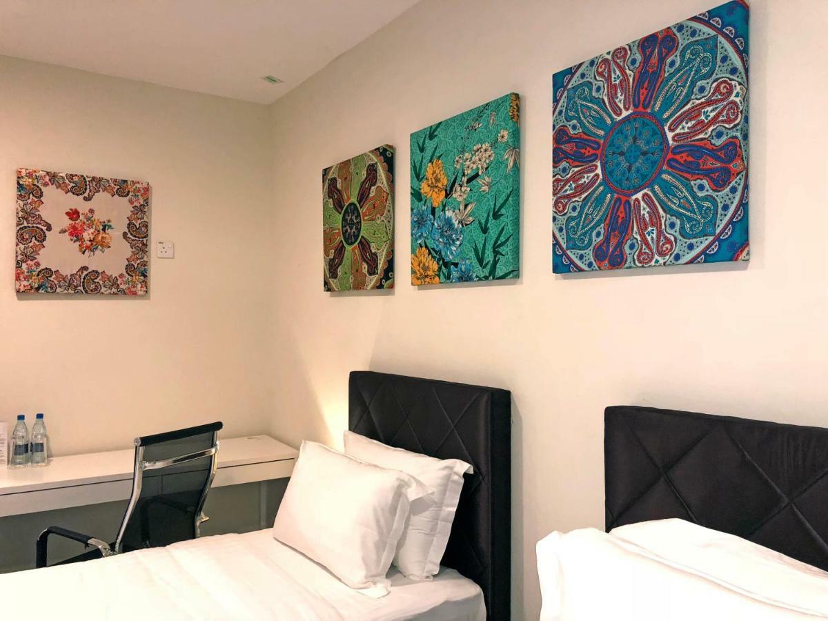 Aman Hills Hotel Kampong Timbunan Экстерьер фото